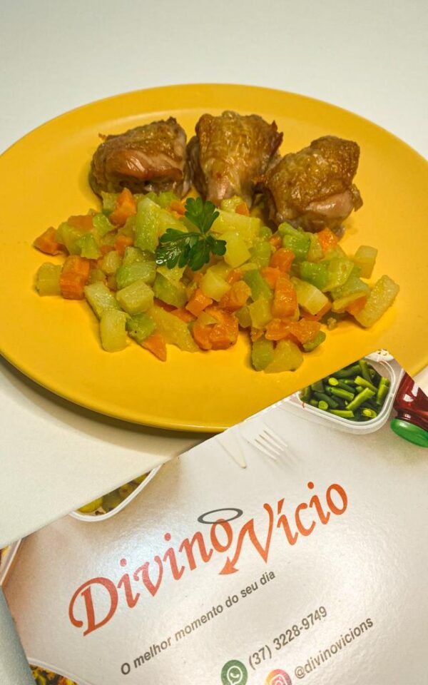 Coxa de Frango Desossada Assada e Mix de Legumes 400 gr - Imagem 2